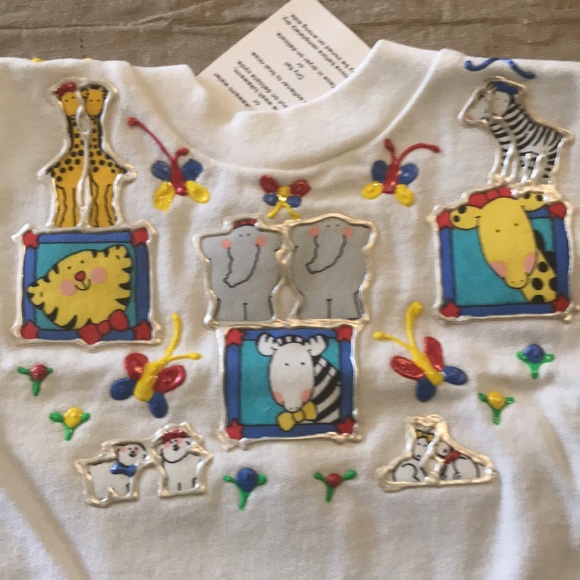 Handmade bib with animals - Picture 2 of 8